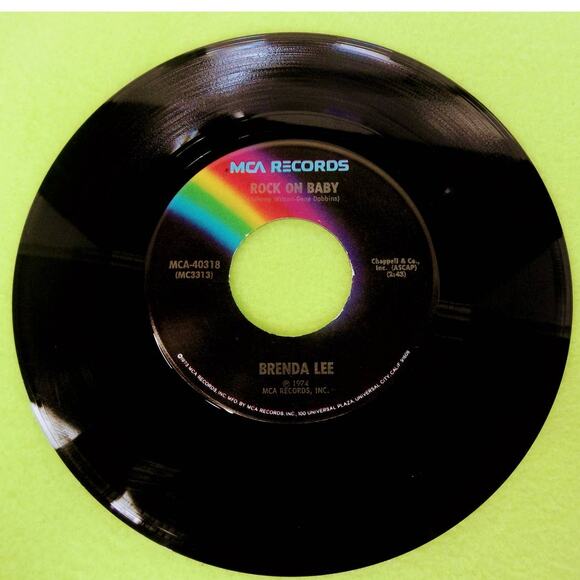 Brenda Lee - Rock On Baby / More Than A Memory - 1974 45rpm Vinyl Record Single - Picture 2 of 8
